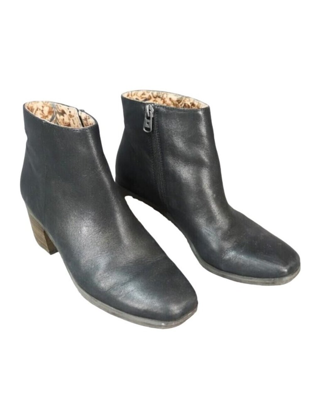 Lucky Brand Black Leather Almond Toe Stacked Heel Ankle Booties size 6.5 - Picture 2 of 7